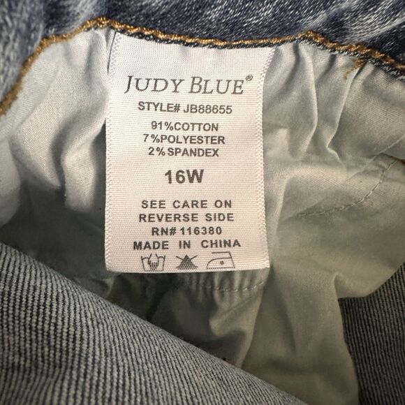 Judy Blue Mid Rise Tinted Pin Tack Detail Flare Jeans Size 16W - Picture 8 of 8